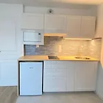 La Au Centre-port D'agde