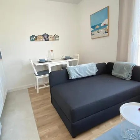 La Au Centre-port D'agde Apartment